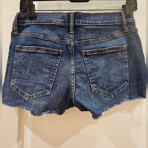 Gap Denim Cutoff Women Shorts - Picture 4 of 13